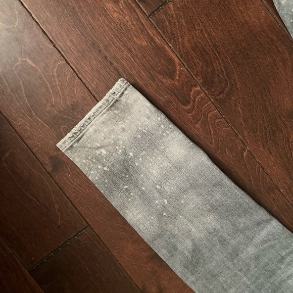 Citizens of humanity Rocket high rise crop sz 27
Grey - Picture 4 of 9